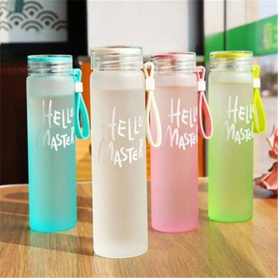 China Sustainable Gradient Sports Water Bottle 5-color Frosted Cup for Female Girls Pretty Gift Beauty Camping Tour Glass Sport Water Bottle for sale