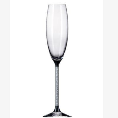 China No Luxury Silver Round 185ml Crystal Personalized Round Couple Champagne Glass Mug for sale