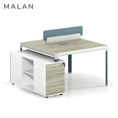 China Modern Modern Office Furniture Staff Workstation Open MFC Modular 2, 4, 6 Person Office Workstation Desk for sale