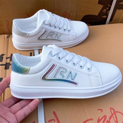 China Cheap Fashion Women's Shoes Stock Factory Sports Breathable Women's Casual Shoes for sale