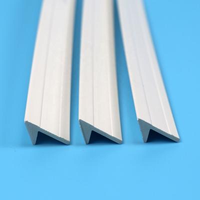 中国 White Foam PVC Chamfer Hot Sale In Mexico PVC Chamfer Strip Chamfer A,Chamfer B,Chamfer C 販売のため