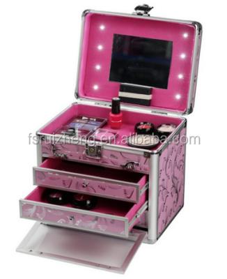 China Wholesale Aluminum PVC Makeup Vanity Case Train Case With A Lighted Mirror for sale