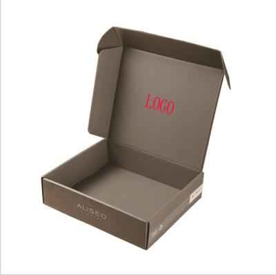 China Handmade Custom Recycle Corrugated Packaging Box For Clothes With Customized Logo for sale