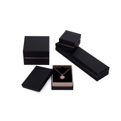 China Manufacturing Listing Recyclable Jewelry Box Packaging , High Quality Ring Black Packaging Jewelry Boxes for sale