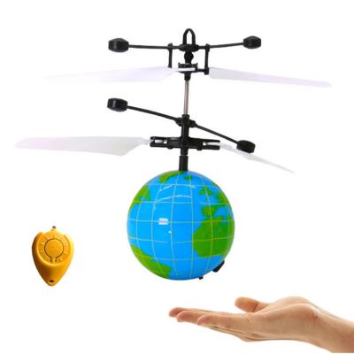 China Factory Wholesale Flying Ball Candle Toy For Kids New Style Smart Flying Ball Indoor Flying Toy For Children for sale