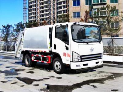 China Compressing Type Waste Collection Trucks 4 Tons Payload Tiger V VH Cabin for sale