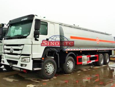 China 8 X 4 HOWO Oil Tanker Truck For Loading Fuel / Gasoline 6000 Gallons Volume for sale