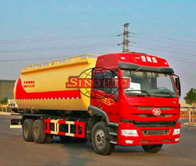 China 25 - 35 Cubic Meters Cement Transport Truck , 6X4 / 8x4 Bulk Tank Truck for sale