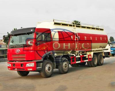 Chine Le camion 2/3 de ciment en vrac de FAW 40m3 posent J5P avec le type d'entraînement de la cabine 8X4 d'a/c à vendre