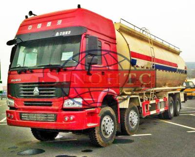 China 8x4 Dry Bulk Cement Truck HW76 /  HW79 Cabin Model Low / High Roof Cabin for sale