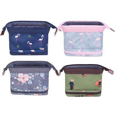 China 2021 Low MOQ Printed Cute Zipper Bulk Cosmetic Bags Makeup Bag Travel High Capacity Tote Bag For Women for sale