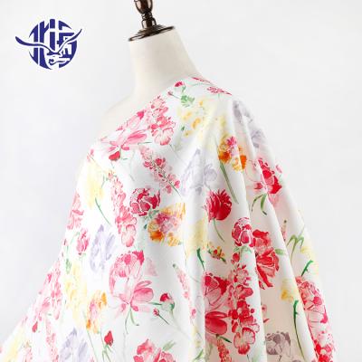 China Casual Style Digital Printing Apparel Cotton Material Tear-Resistant Fabric For Comforters for sale