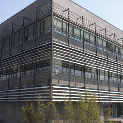 China Modern Sunshade Vertical Aluminium Sun Louver For Building Decorative for sale