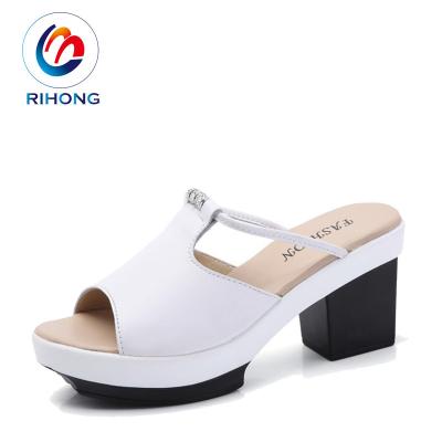 China Comfortable Open Toe Platform Lady Slipper Flip Flops Custom High Heels for sale