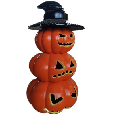 China Durability And Height Of Corrosion Resistance 2m Large Orange Fiberglass Pumpkin Pile With Hat For Halloween Decoration for sale