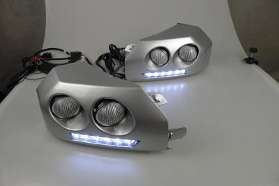 中国 高い発電 LED DRL はトヨタの巡洋艦の防水昼間の連続したランプをつけます 販売のため