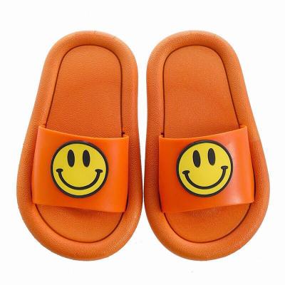 China 2022 Women Summer Slippers Designer Lightweight Slippers Slides Home Slipper For Women for sale