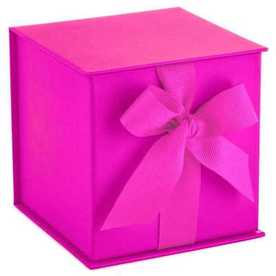 China Recycled Materials Factory Directly Sell Custom Pink / Blue / Red Luxury Perfume Box Collapsible Packaging Paper Gift Boxes With Ribbon for sale