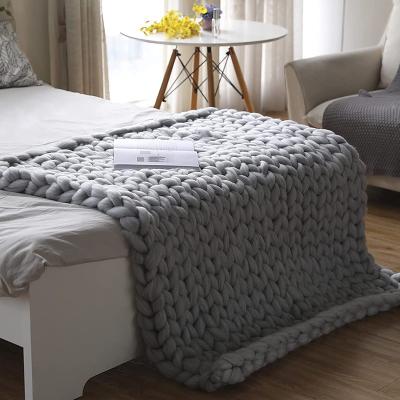 China Portable Handmade Luxury Cotton Chunky Throw Blanket, Chenille Chunky Blanket for sale