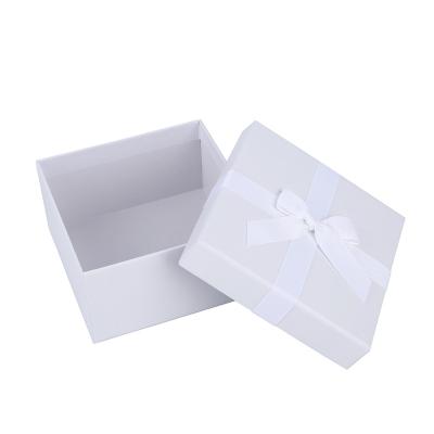 China Recyclable OEM Logo Wholesale Jewelry Packaging Box Perfume Cosmetic Packaging Paper Box Holiday Gift Box for sale