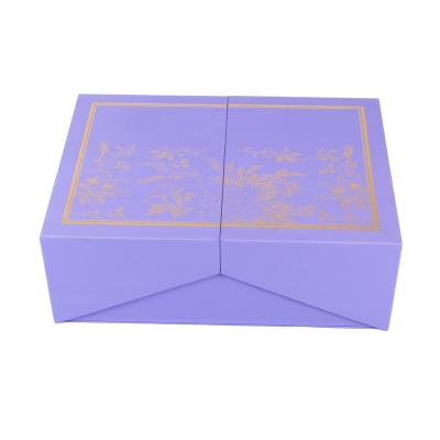 China Recyclable Custom Luxury Clothing Packaging Box Flip Cardboard Luxury Gift Box With Ribbon for sale