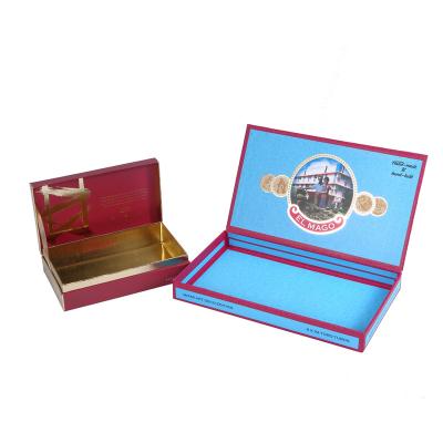 China Recyclable Customized high-end clamshell magnetic packaging gift box ribbon glossy boutique gift box for sale