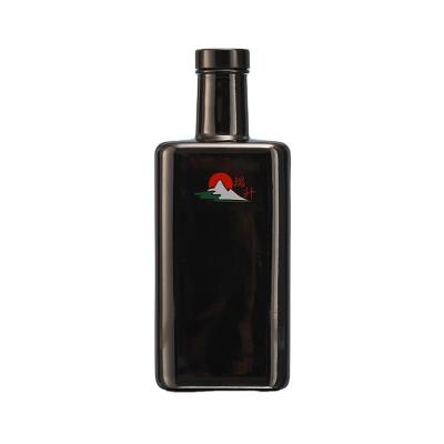 Cina Super Flint Glass 750 ml Bottiglie di vino in vetro di gin con sigillo a sughero in vendita