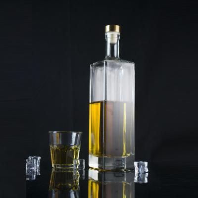 China 500ML 750ML 1000ML Clear Gin Rum Whiskey Glass Liquor Bottle with Cork Sealing Type for sale