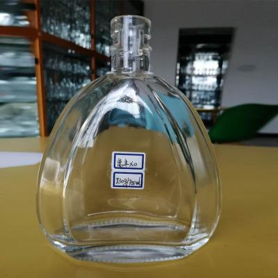 China OEM Logo Decal Stocked 1000ml 750ml 500ml Liquor Bottles Vodka Glass Bottle with Cork Top Lid for sale