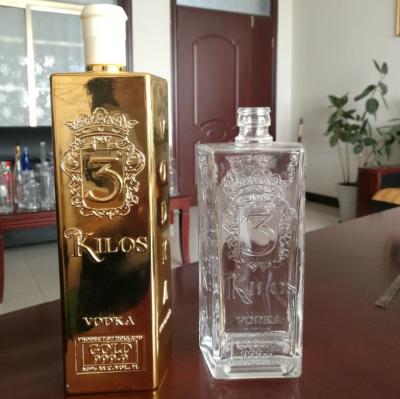 China Customized Clear Flint 500ml Quadrat Glasflaschen für Alkohol zu verkaufen