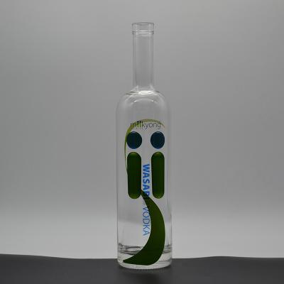 China Decal de superficie de manejo de cristal vacío Beluga botellas de vodka 750 ml para la compra al por mayor en venta