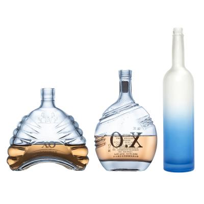 China Botellas de vidrio de súper sílex con certificación ISO14001 para la fabricación de XO/brandy/whisky/vodka en venta