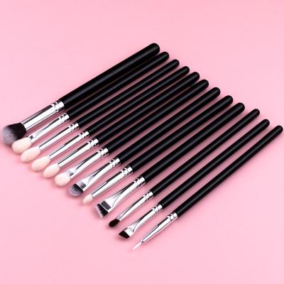 China Angular Blush IPRESTA 12pcs Natural Hair Makeup Tools Accept Private Label Eye Shadow Brushes Style Makeup Black Silver Set Brush for sale