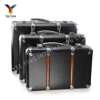 China Handmade High Quality Luxury Wholesale Custom Logo Printing Suitcase Gift Packaging Boxes for sale