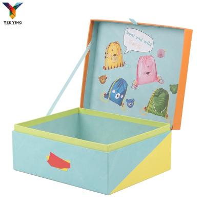 China Handmade Exquisite Newborn Baby Clothing Sock Sets Infant Shower Toddler Paper Cardboard Gift Packing Box Suitcase With Leather Handle for sale