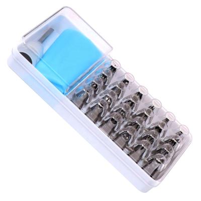 China Sustainable DIY Cake Decorating Tips Set 29pcs Cream Stainless Steel Piping Nozzles Set With Storage Box Kitchen Accessories for sale