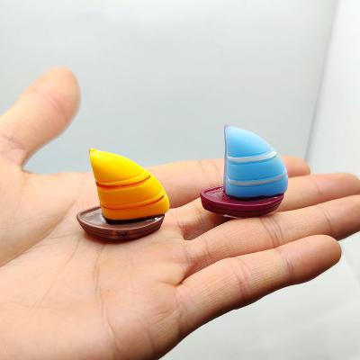 China Yiwu global insheen resin miniature cabochon design sailing boat factory hand suction craft 3d simulation diy decoration for sale