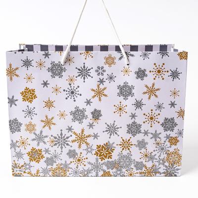 China China Manufacturer BIODEGRADABLE Kraft Gift Paper Bag Wedding Jewelry Paper Bag With Full Color Printing for sale