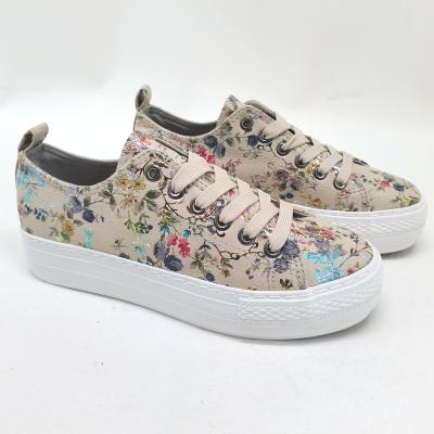 China 2022 Lightweight Wholesale Custom Canvas Shoes For Women China Fashion Cheap Flower Printed Sneakers Walking Style Shoes for sale