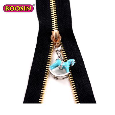 China 2018 ALLOY Custom Animal Pendant Blue Enamel Cute Pony Shape Zipper Charm for sale