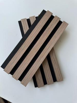 Китай Акустические панели из деревянных полиэстерных волокон Akupanel MDF Veneer Wood Slat Акустические панели продается