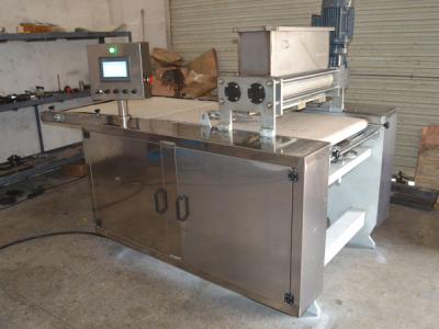 China stainless steel 680 type cookie machine with cutting arm for food factory for sale