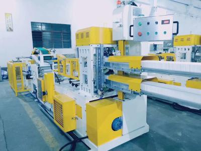 China 1/4 Fold Beverage Z Fold Paper Folding Machine for sale