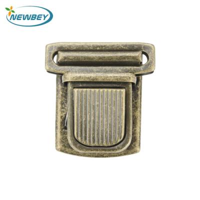 China Free Sample Durable High Quality Antique Color Bag Turn Lock Brass Hardware for sale