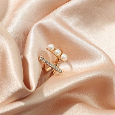 China Simple and beautiful temperament pearl romantic fashionable elegant opening adjustable ring for sale