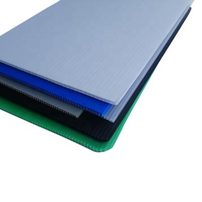 China Widely Used 3mm 4mm 5mm 6mm 8mm Corriboard Corriflute Polypropylene Corrugated Plastic Partition Sheets Poster Board for sale