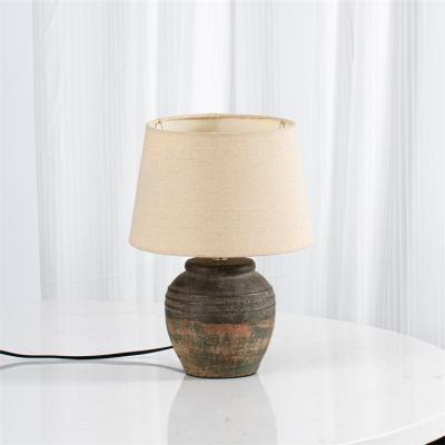 China European Wholesale Decorative Rustic Vintage Design Night Lamp Side Desk Lamp Rustic Handmade Table Lamps For Bedrooms for sale