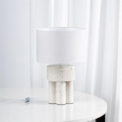 China EUROPEAN White Ceramic Table Light Porcelain Matte Effect Modern Design Nordic Desk Table Lamp For Bedroom for sale