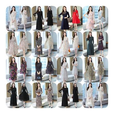 China Anti-wrinkle in 2021, new low-priced women's lace dress, elegant skirt, Korean version full waist skirt, fairy skirt wholesale for sale