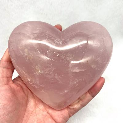 China Bulk Wholesale China Rose Quartz Crystal Heart Shaped Favor For Wedding for sale